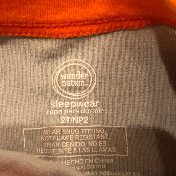 Pajamas - 2T - Picture 2 of 4